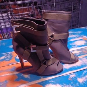 Olive green high heel boots sz5